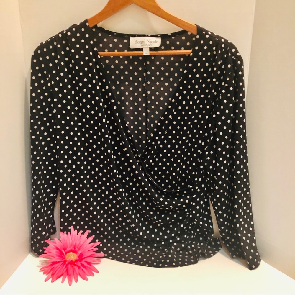 RONNIE NICOLE-3/4 sleeve faux wrap around.